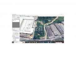 ZECTR0001 - TERRENO COM ÁREA DE 9.000 m² - CIVIT 1 - PLANO E MURADO.